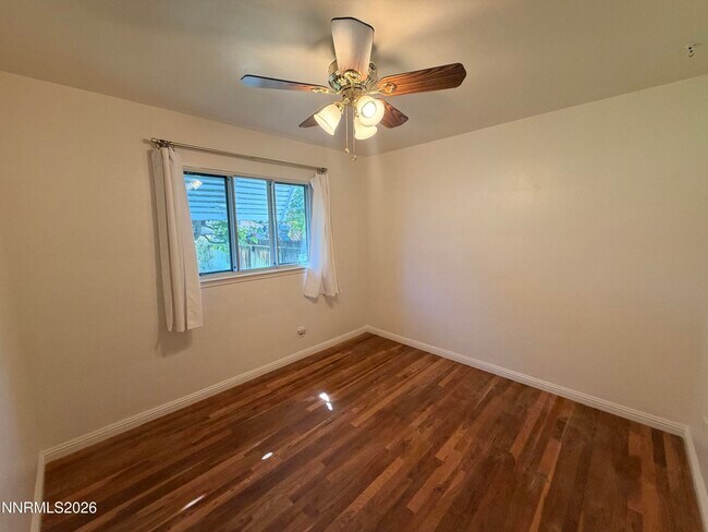 Building Photo - 751 Balzar Cir
