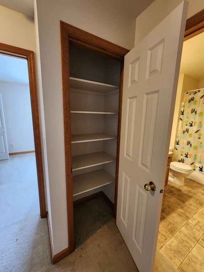 Building Photo - Beautiful 3 Bedroom, 2 Bathroom Home in Aspen Place!