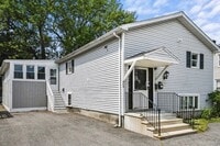 Building Photo - 25 Carver St