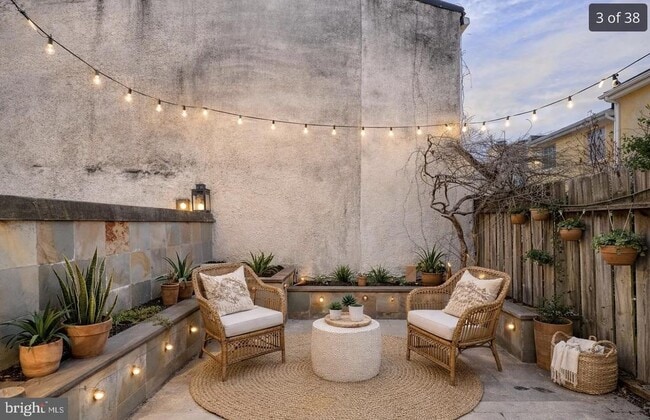 Building Photo - 1026 Riverside Ave