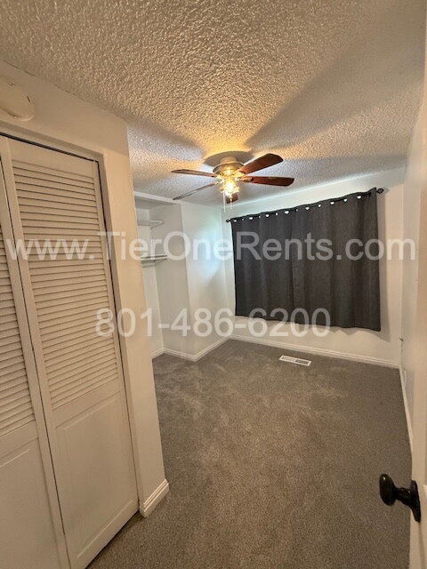Building Photo - NO deposit option available for qualified ...
