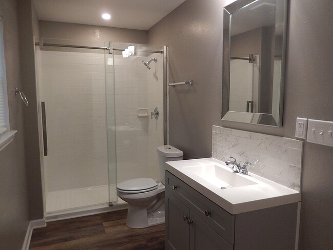 Building Photo - 1529 Elberta Dr