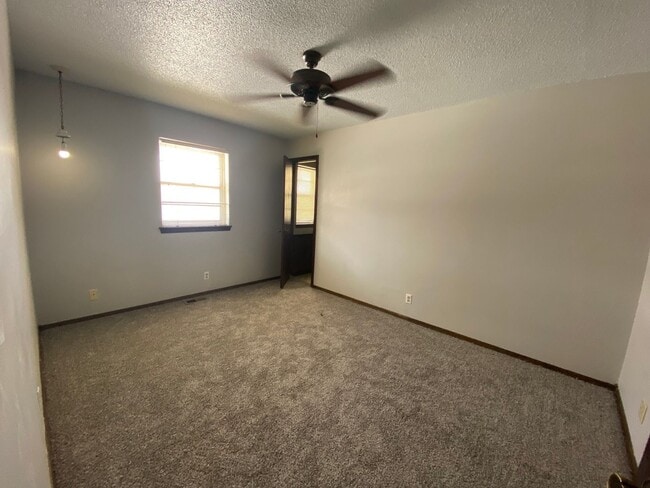 Building Photo - Welcome home!