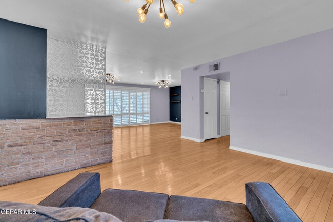 Building Photo - 4200 Wallington Dr