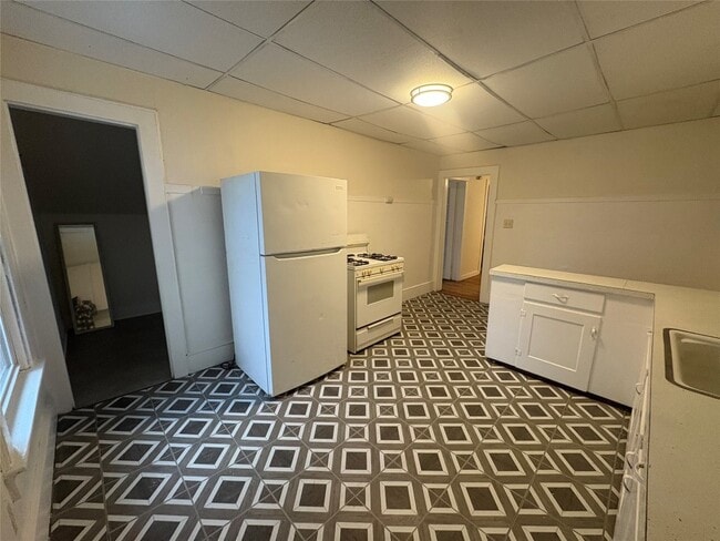 Building Photo - 234 Ackley Ave