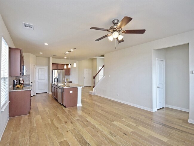 Building Photo - Spacious North Austin Gem: Modern Comfort,...