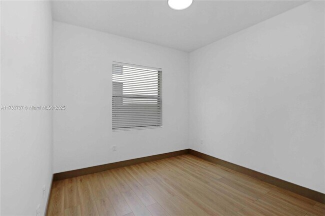 Building Photo - 15957 SW 136 Way