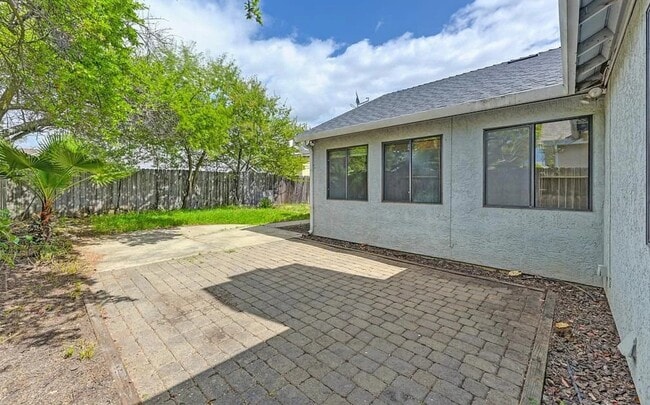 Building Photo - 4401 Careyback Ave