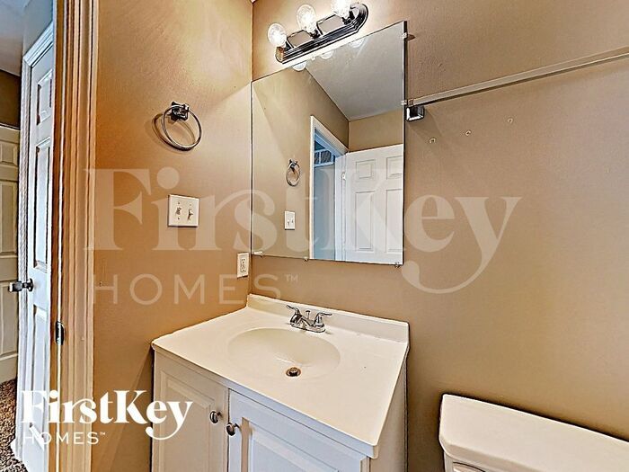 Building Photo - 1266 Garden Village Dr