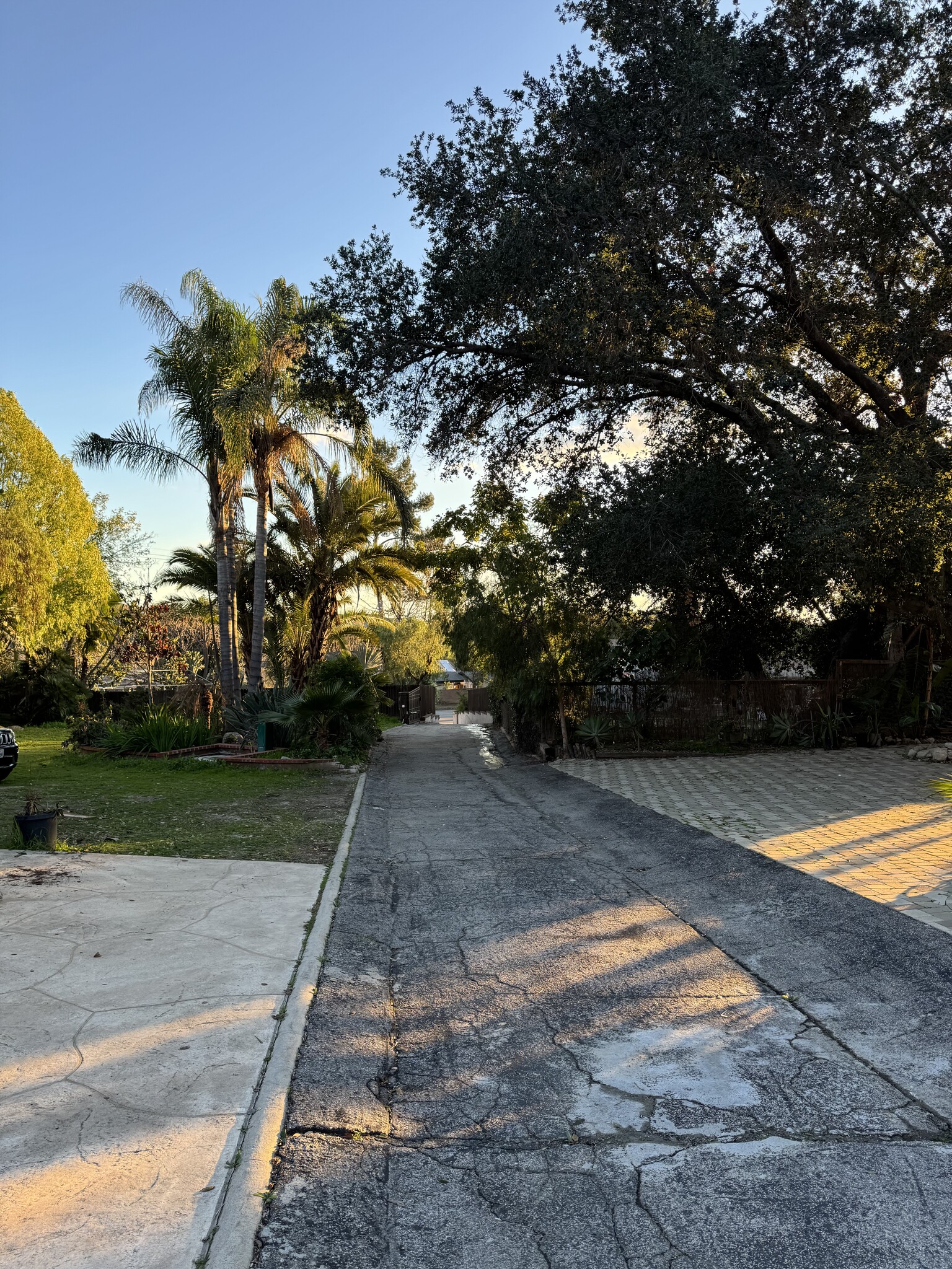 Building Photo - 9859 Foothill Blvd