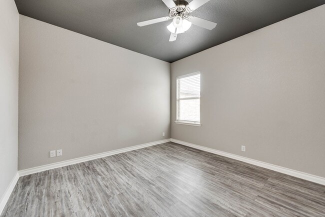 Building Photo - 1808 Big Easy St