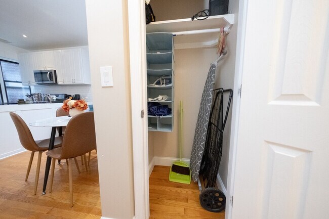 Building Photo - 230 W 113th St