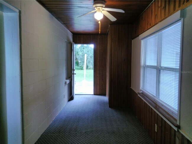 Building Photo - 12 Smyrna Dr