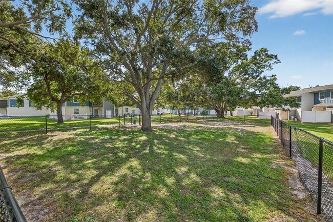 Building Photo - 612 Bass Ct