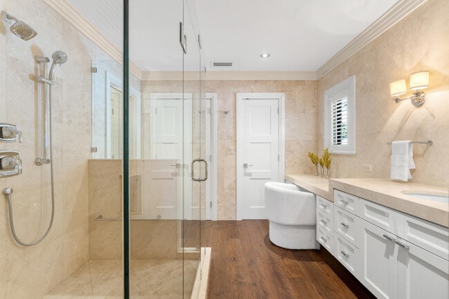 Building Photo - 1435 N Ocean Way