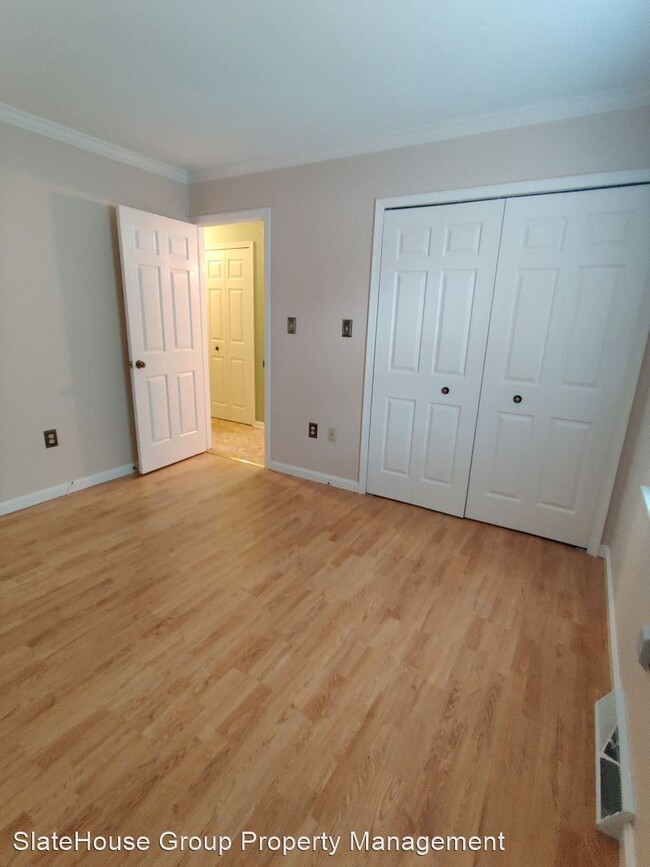 Building Photo - 2 br, 1 bath House - 12 Ashlea Village