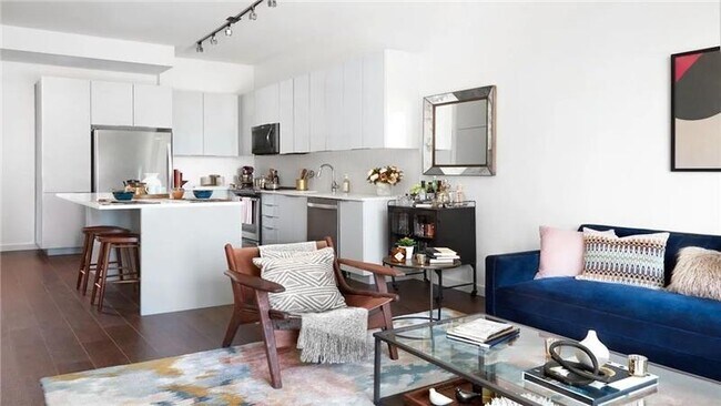 Building Photo - 2976 Blackburn St