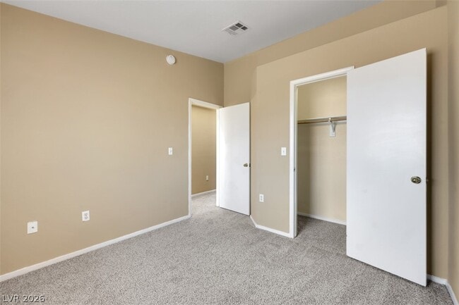 Building Photo - 1956 Vista Malaga St