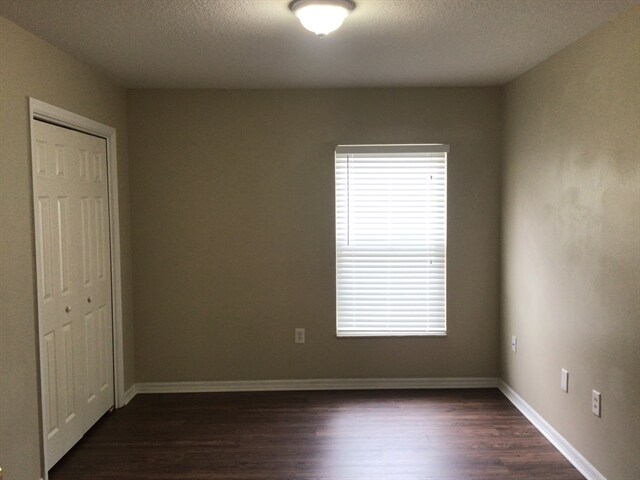 Building Photo - 30719 Tremont Dr