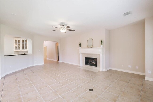 Building Photo - 12411 Santiago Cove Ln