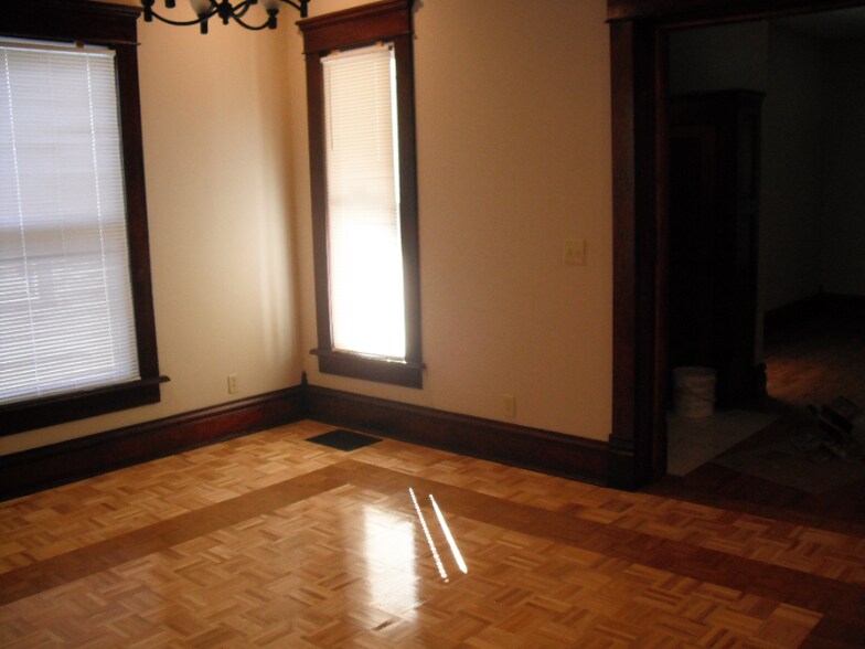 Building Photo - 1586 Genessee Ave