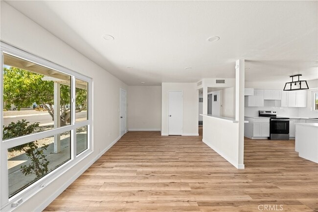 Building Photo - 29921 Thornhill Dr