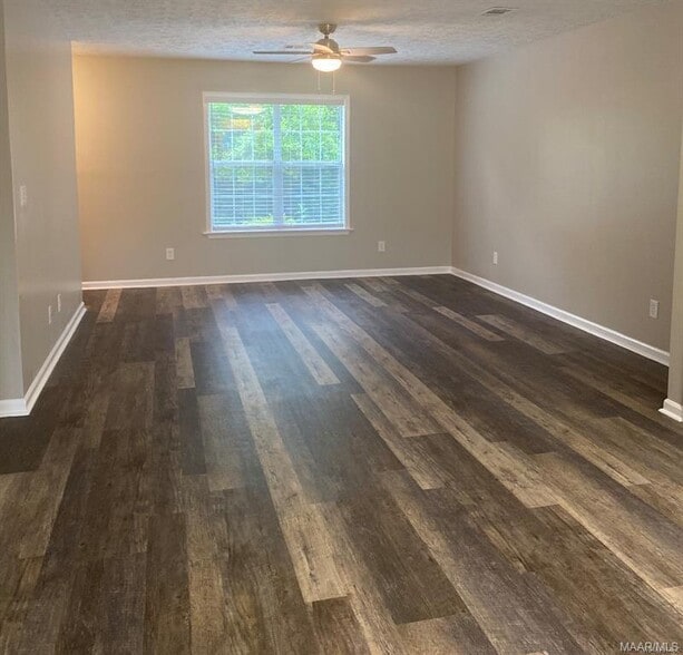 Building Photo - 3425 Sullivan Ln