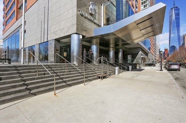 Building Photo - 10 West St