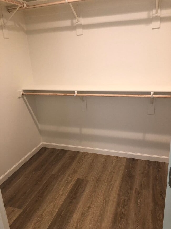 Building Photo - 2381 South Dr