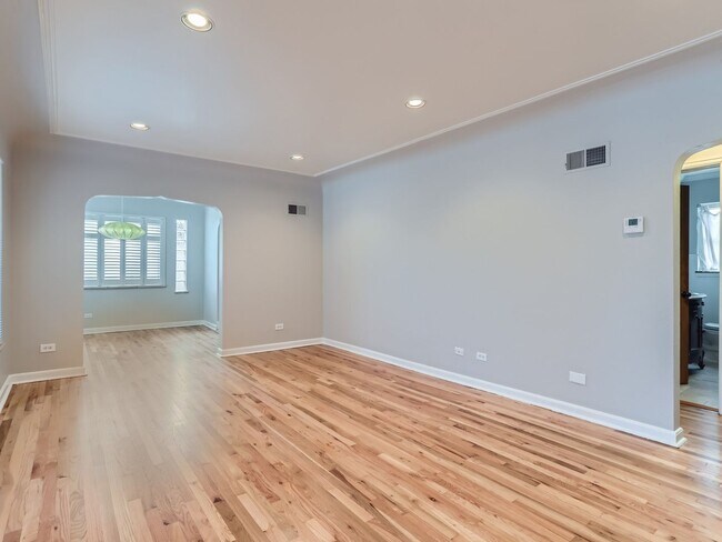 Building Photo - Evolve Real Estate: Available 8/8/26 Brick Tudor with Large Yard and Finished Basement!