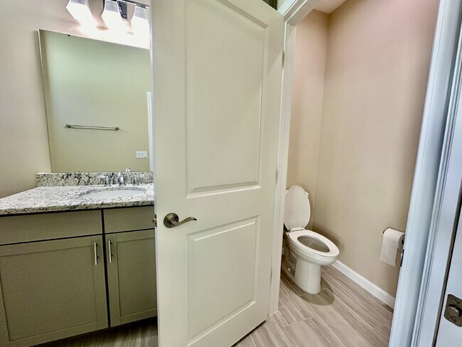 Building Photo - Gorgeous Home with a Private Pool Ready to...