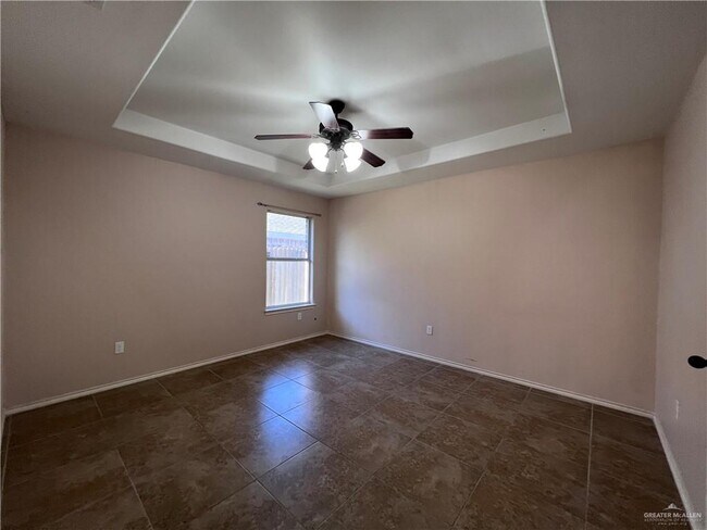 Building Photo - 31 Butkus Dr
