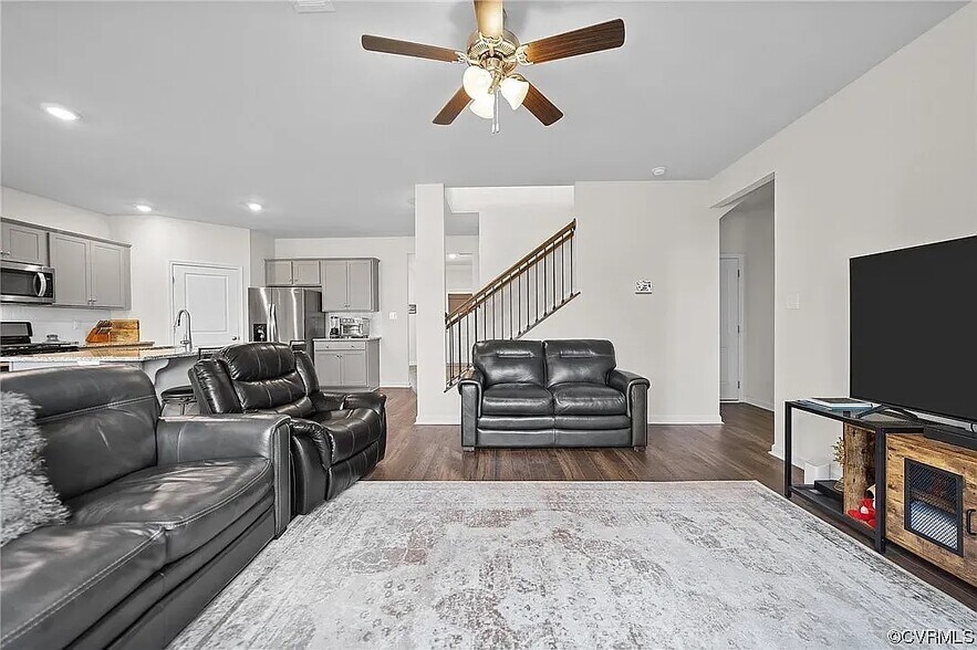 LIVING ROOM - 5519 Tag Alder Ter