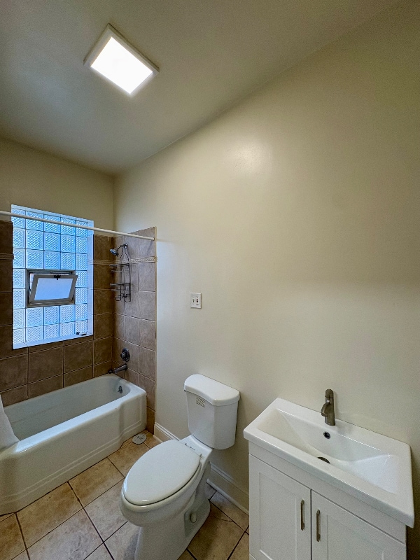Building Photo - 5115 S Drexel Ave