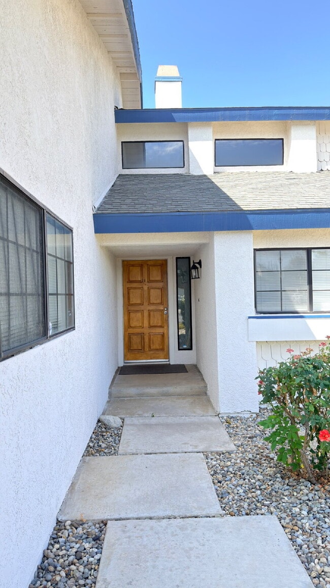 Building Photo - Spacious Two-Story Home with Large Backyard – Available Now!