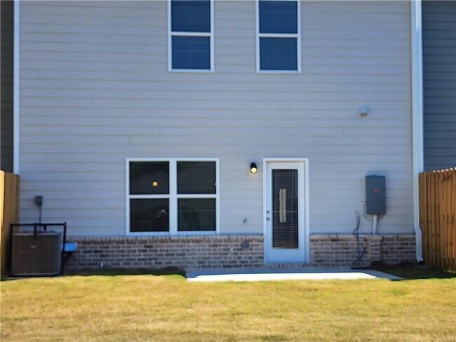 Building Photo - 832 Cygnet Ln
