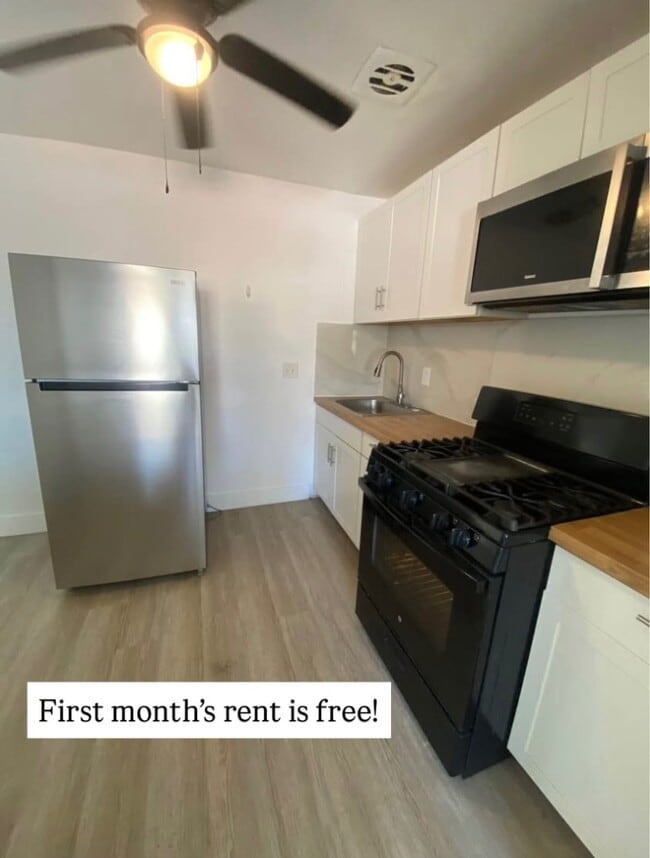 Building Photo - 813-815 Courtois St