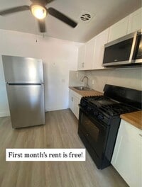 Building Photo - 815D Courtois