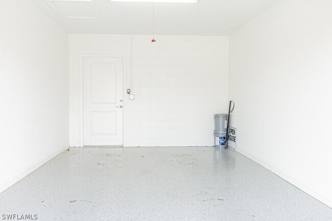 Building Photo - 6039 Ellerston Wy