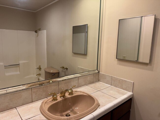 Building Photo - Myrtle Beach - 2 Bedroom / 2 Bathroom Town...