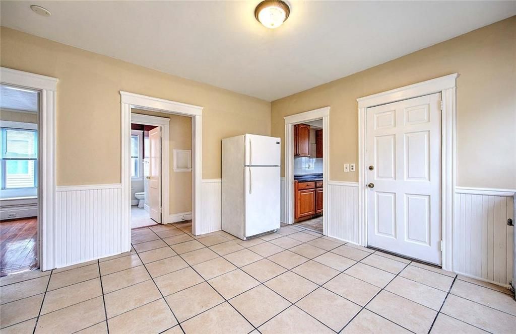 Building Photo - 80 Ontario St