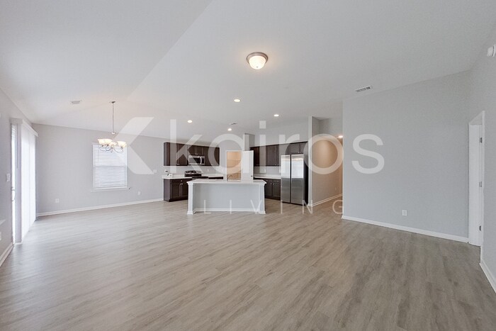 Building Photo - 18 Carrollton Dr