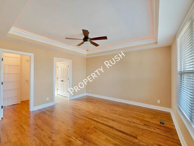Building Photo - 7986 Burgundy Cir