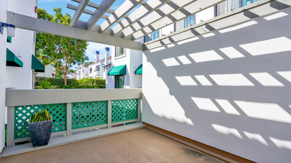 Building Photo - 19521 Pompano Ln