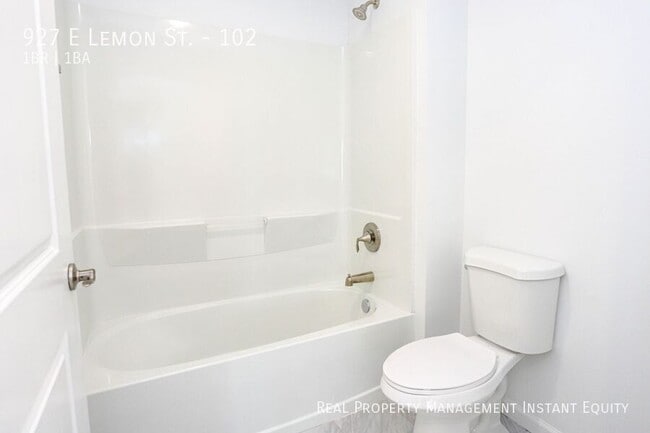 Building Photo - 927 E Lemon St