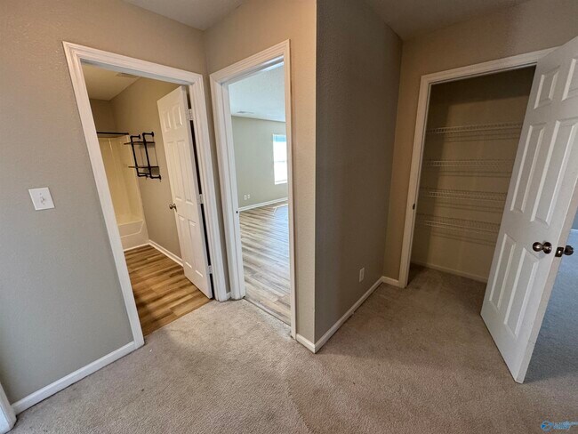 Building Photo - 3590 Avalon Lake Dr SW