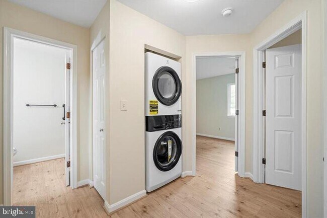 Building Photo - 10264 Redtail Ct