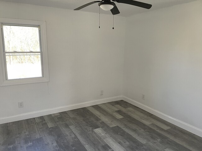 Building Photo - 139 Simonton Mill Rd