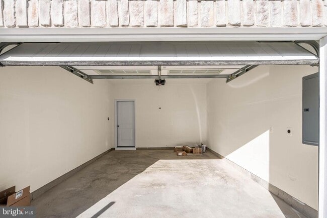 Building Photo - 383 Scranton Ln