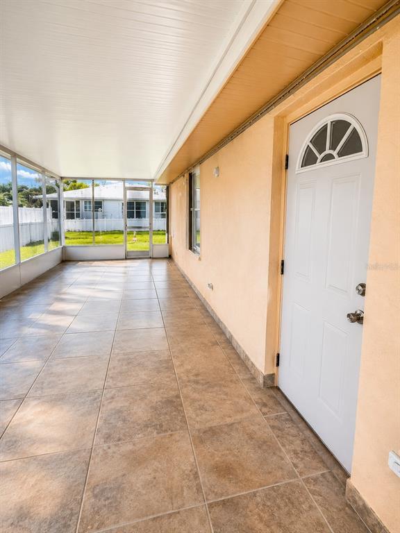 Building Photo - 440 W Tarpon Blvd NW